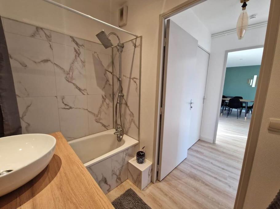 Appartement Cosy Oloron, Aux Pieds Des Pyrenees Et De L'Atlantique! Esterno foto